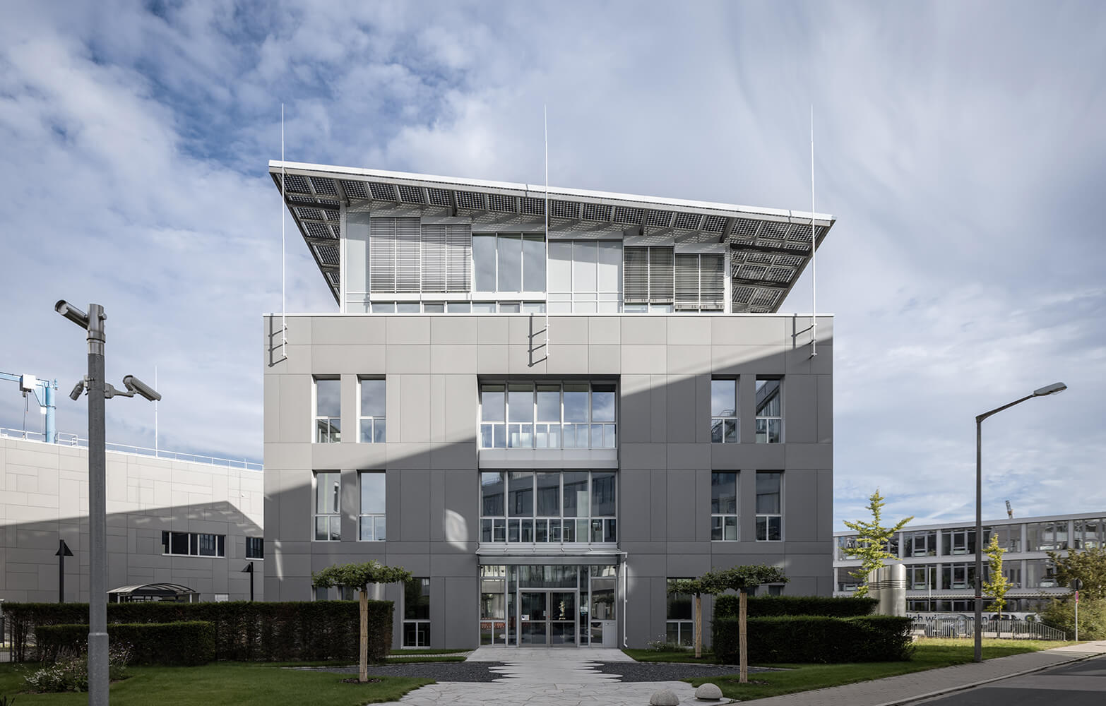 Bionorica Neumarkt i.d. Oberpfalz, Haupteingang, Architektur Distler Architekten, Fotograf Rainer Taepper